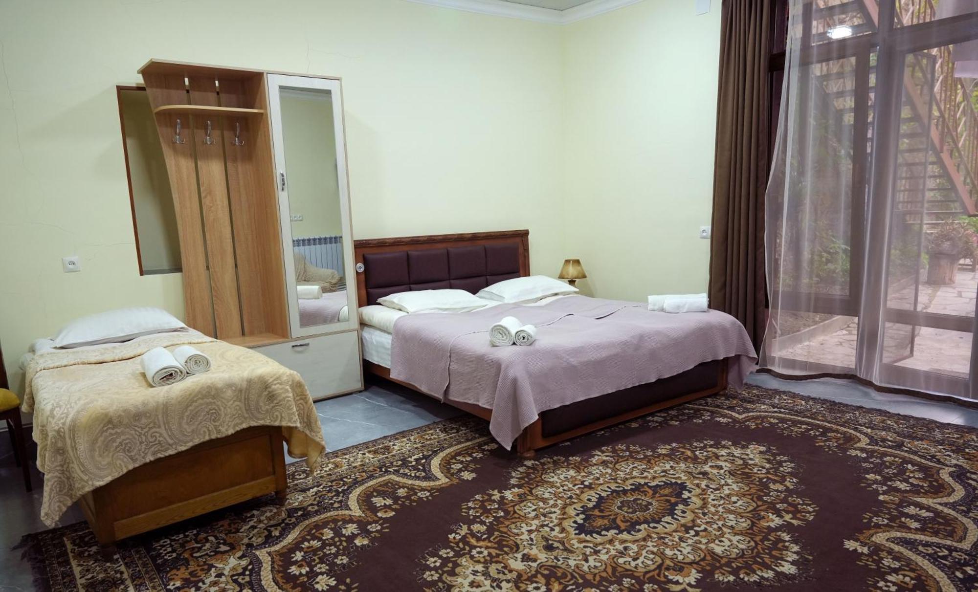 Iris B&B In Debed Canyon Alaverdi Eksteriør bilde
