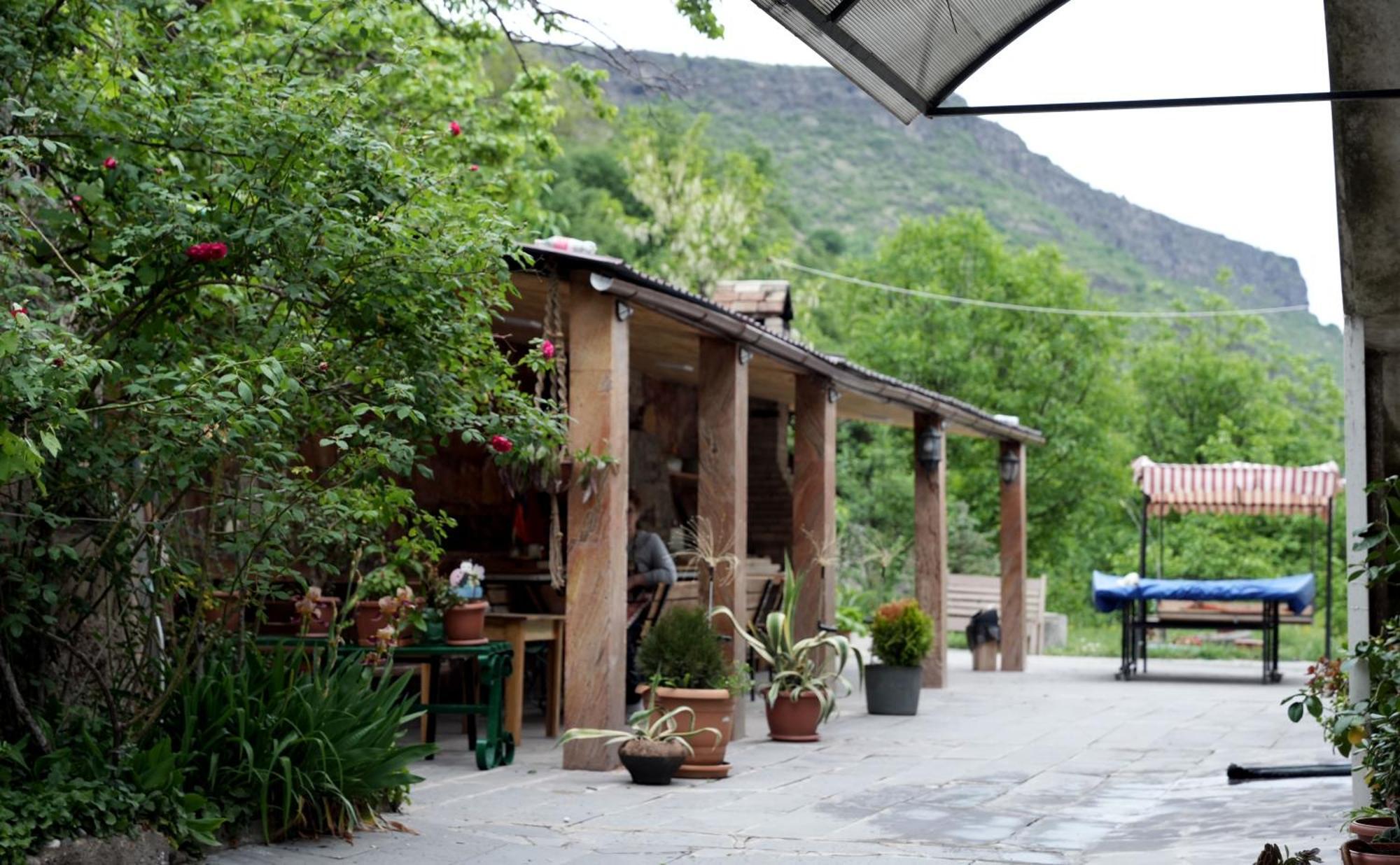 Iris B&B In Debed Canyon Alaverdi Eksteriør bilde